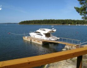 Jäänkestävä ponttooni Suomessa