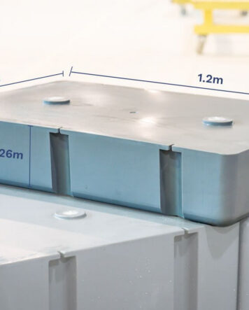 220 l muovinen ponttooni laiturikäyttöön, mitat 0,8 x 1,2 m, korkeus 0,26 m