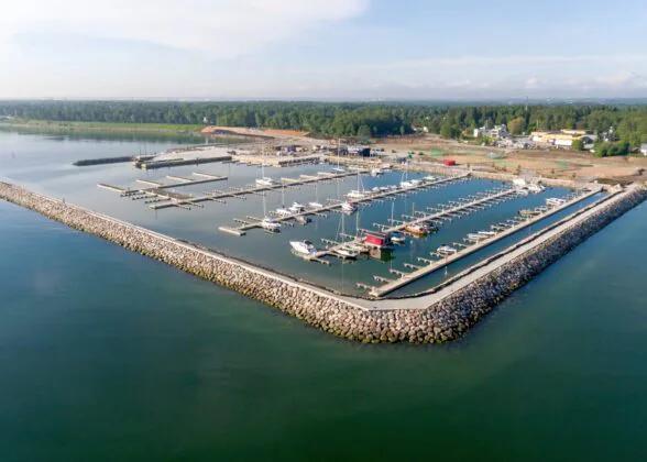 ChatBoxNew ChatTODAYKirjuta pildi Alternative Text, Title, Caption ja DescriptioKirjuta pildi Alternative Text, Title, Caption ja DescriptioYESTERDAYMis mõjutab SEO mõttes kodulehtel piltide nähtavust kõige enLAST WEEKTõlgi kõik j'rgnevad tekstid soome keelde. Ära tee pilte. IlKirjuta pildi Alternative Text, Title, Caption ja DescriptioMuuda seda lauset "Onko sinulla vaikeaa valita sopiva laiturMuuda seda lauset "Zaawansowane pontony z plastikowymi pływamuuda seda lauset "For at øge sikkerheden er det godt at tilKirjuta pildi Alternative Text, Title, Caption ja DescriptioLAST MONTHKirjuta pildi Alternative Text, Title, Caption ja DescriptioMA kalun täna 65kg ja soovin 20. juuniks kaaluda 61 kg. Mitusoovita mulle robottolmuimejat kui on laminaatkattega põrnadkirjuta sõbralik kiri inglise keeles, et allpool on nimekiriKirjuta järgmine tekst ametlikuks aga sõbralikuks e-kirjaksTõlgi taani keelde Long lasting heavy duty pontoons for boatAnna lühike ülevaade mille jaoks ma peaksin kasutama GPT-4o,Kirjuta pildi Alternative Text, Title, Caption ja DescriptioDownload the AppSettingsChatBoxGet AppKirjuta pildi Alternative Text, Title, Caption ja Description soome keeles nii, et need sobiks https://topmarinelaiturit.fi/ lehe SEO-ga. Tekstid ei tohi sarnased olla. Kasuta kirjavahemärke aga mitte "". Maini, et kliendid on väga rahul ja kasuta Top Marine kaubamärki. Kirjuta ainult Alternative Text, Title, Caption ja Description. Mitte mingit kokkuvõtet lõppu ei ole vaja! Liiga palju rohelist juttu ei ole vaja kirjeldusse kirjutada. https://topmarinelaiturit.fi/wp-content/uploads/2018/08/Monoliitkaid_Haven_Kakumäel.jpgChatBoxAlternative Text: